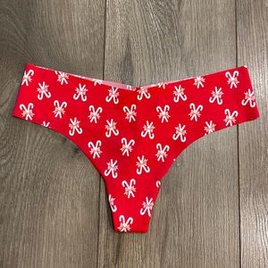 Victoria’s Secret Red Candy Cane‎ print No Show Thong Size XL